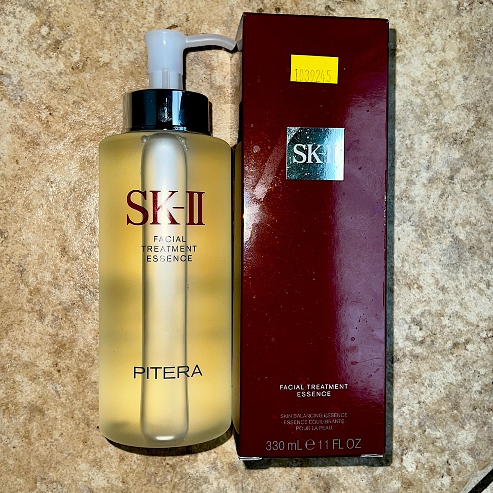 LARGE 330ML SK-II Facial Treatment Essence